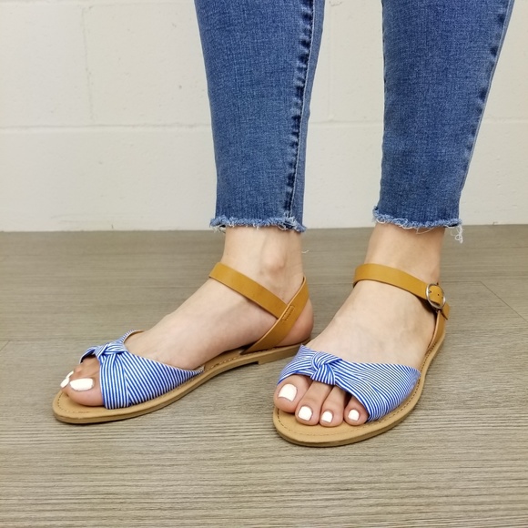 Cute Blue & White Flat Striped Sandals - G - Picture 4 of 8